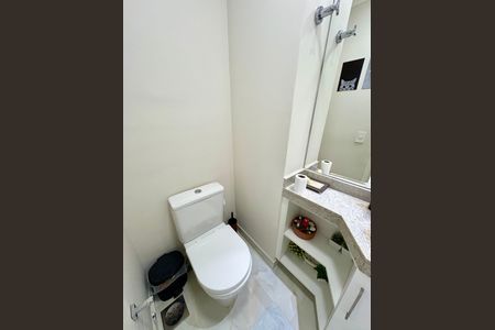 Apartamento à venda com 108m², 3 quartos e 2 vagas Apartamento à venda com 108m², 3 quartos e 2 vagasLavabo