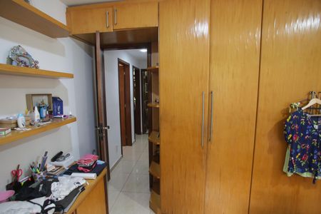 Casa de condomínio à venda com 220m², 5 quartos e 1 vaga Casa de condomínio à venda com 220m², 5 quartos e 1 vagaQuarto 1