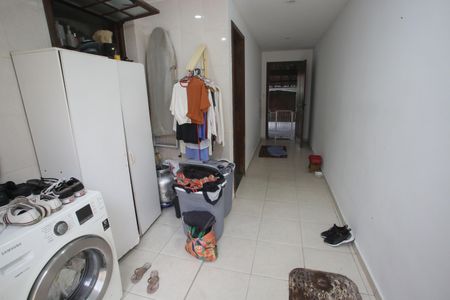 Casa de condomínio à venda com 220m², 5 quartos e 1 vaga Casa de condomínio à venda com 220m², 5 quartos e 1 vagaÁrea de Serviço