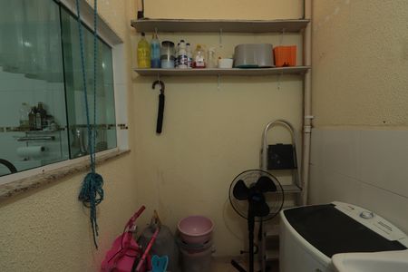 Apartamento à venda com 64m², 2 quartos e 1 vagaÁrea de Serviço