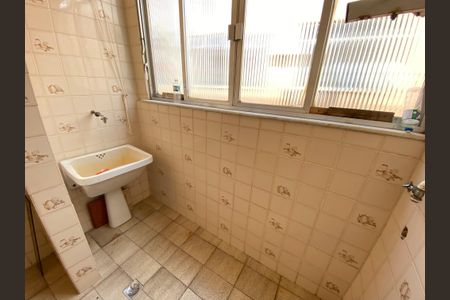 Apartamento à venda com 60m², 1 quarto e sem vagaCozinha e Área de Serviço