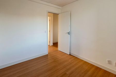 Apartamento à venda com 112m², 3 quartos e 3 vagas Apartamento à venda com 112m², 3 quartos e 3 vagasQuarto 2