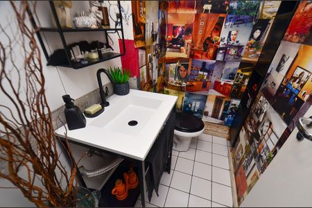 Apartamento à venda com 110m², 2 quartos e 4 vagas Apartamento à venda com 110m², 2 quartos e 4 vagasBanheiro social2