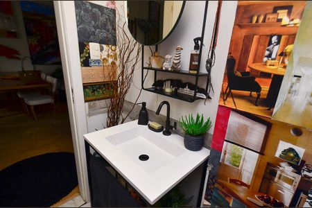 Apartamento à venda com 110m², 2 quartos e 4 vagas Apartamento à venda com 110m², 2 quartos e 4 vagasBanheiro social2