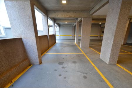 Apartamento à venda com 110m², 2 quartos e 4 vagas Apartamento à venda com 110m², 2 quartos e 4 vagasGaragem