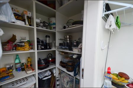 Apartamento à venda com 110m², 2 quartos e 4 vagas Apartamento à venda com 110m², 2 quartos e 4 vagasDespensa