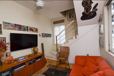 Apartamento à venda com 110m², 2 quartos e 4 vagas Apartamento à venda com 110m², 2 quartos e 4 vagasSala de tv