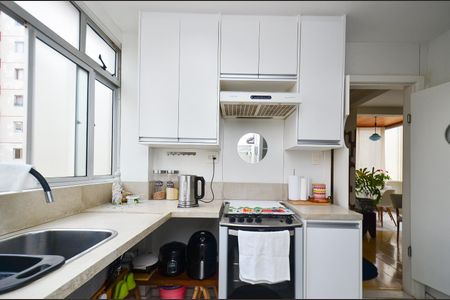 Apartamento à venda com 110m², 2 quartos e 4 vagas Apartamento à venda com 110m², 2 quartos e 4 vagasCozinha