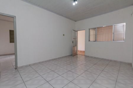 Casa à venda com 180m², 2 quartos e 4 vagasSala