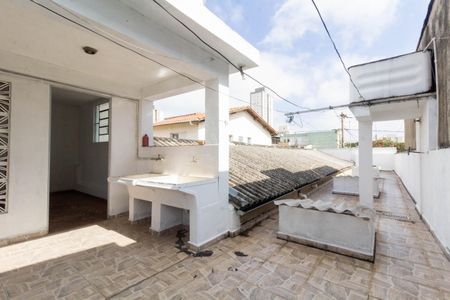 Casa à venda com 180m², 2 quartos e 4 vagasTerraço