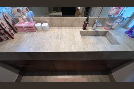 Apartamento à venda com 100m², 2 quartos e 1 vaga Apartamento à venda com 100m², 2 quartos e 1 vagaBanheiro