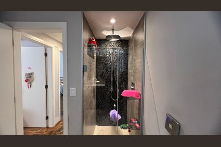 Apartamento à venda com 100m², 2 quartos e 1 vaga Apartamento à venda com 100m², 2 quartos e 1 vagaBanheiro