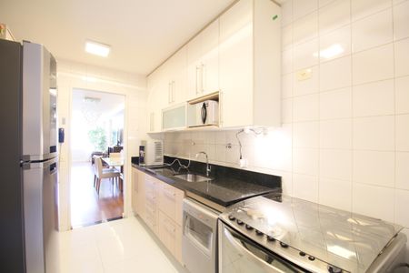 Apartamento à venda com 127m², 4 quartos e 2 vagasCozinha