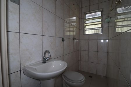 Casa à venda com 175m², 4 quartos e 4 vagasCasa 2 - Banheiro