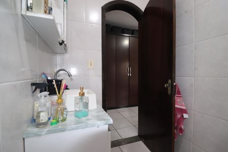 Casa à venda com 175m², 4 quartos e 4 vagasQuarto 1 suíte