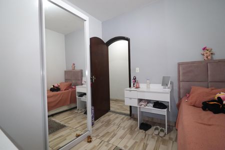 Casa à venda com 175m², 4 quartos e 4 vagasQuarto 3