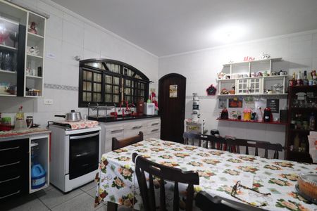 Casa à venda com 175m², 4 quartos e 4 vagasCozinha