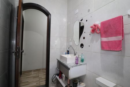 Casa à venda com 175m², 4 quartos e 4 vagasBanheiro 2