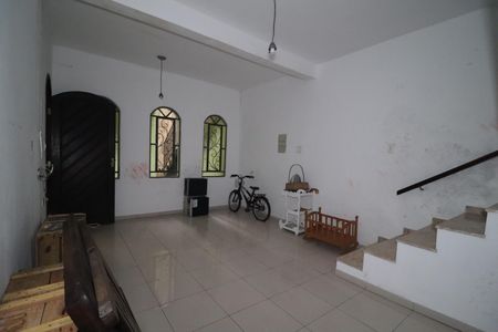 Casa à venda com 175m², 4 quartos e 4 vagasCasa 2 - Sala