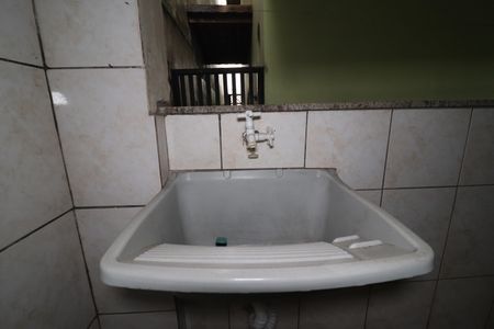 Casa à venda com 175m², 4 quartos e 4 vagasCasa 2 - Área de serviço