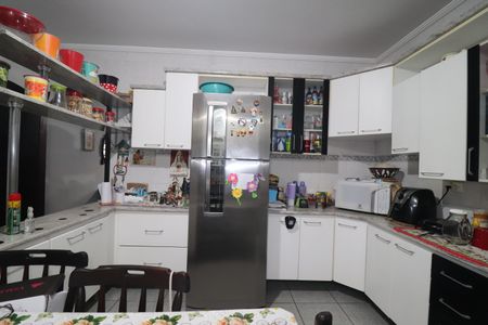 Casa à venda com 175m², 4 quartos e 4 vagasCozinha