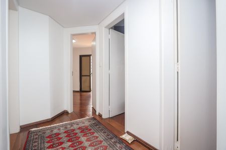 Apartamento à venda com 143m², 4 quartos e 2 vagasCorredor dos Quartos