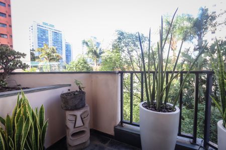 Apartamento à venda com 143m², 4 quartos e 2 vagasVaranda da Suíte 1