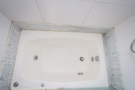 Apartamento à venda com 143m², 4 quartos e 2 vagasBanheiro da Suíte 1