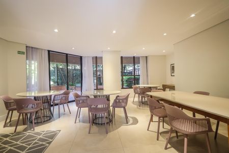 Apartamento à venda com 143m², 4 quartos e 2 vagasÁrea comum - Salão de festas