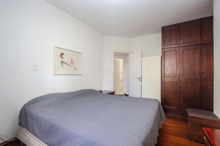 Apartamento à venda com 143m², 4 quartos e 2 vagasSuíte 1