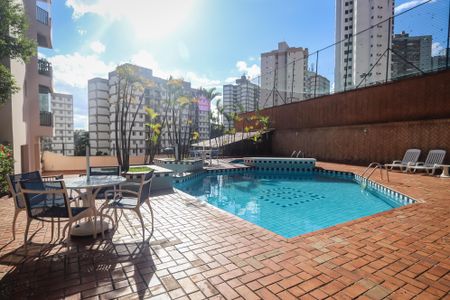 Apartamento à venda com 143m², 4 quartos e 2 vagasÁrea comum - Piscina