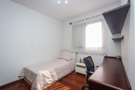 Apartamento à venda com 143m², 4 quartos e 2 vagasQuarto 1