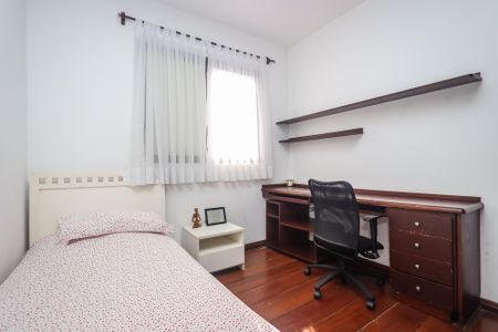 Apartamento à venda com 143m², 4 quartos e 2 vagasQuarto 1