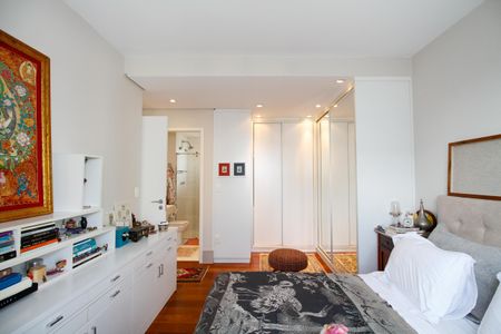 Apartamento à venda com 113m², 2 quartos e 2 vagas Apartamento à venda com 113m², 2 quartos e 2 vagasSuíte 1