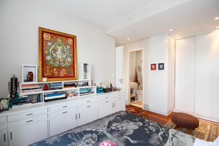 Apartamento à venda com 113m², 2 quartos e 2 vagas Apartamento à venda com 113m², 2 quartos e 2 vagasSuíte 1