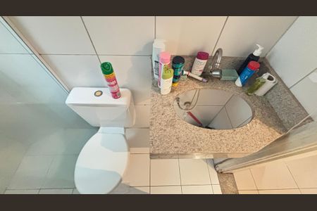 Apartamento à venda com 65m², 3 quartos e 1 vaga Apartamento à venda com 65m², 3 quartos e 1 vagaBanheiro da Suíte