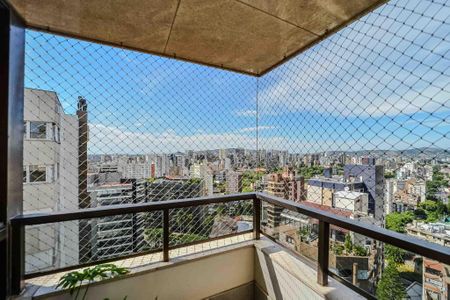 Apartamento à venda com 161m², 3 quartos e 3 vagas Apartamento à venda com 161m², 3 quartos e 3 vagasSacada da Sala