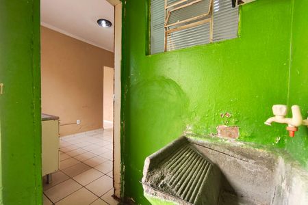 Casa à venda com 200m², 1 quarto e 12 vagas Casa à venda com 200m², 1 quarto e 12 vagasÁrea de Serviço