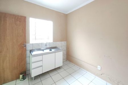 Casa à venda com 200m², 1 quarto e 12 vagas Casa à venda com 200m², 1 quarto e 12 vagasCozinha