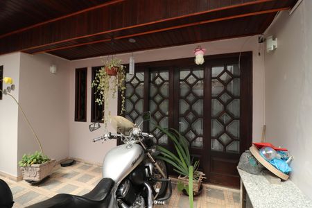 Casa à venda com 204m², 4 quartos e 1 vagaQuintal