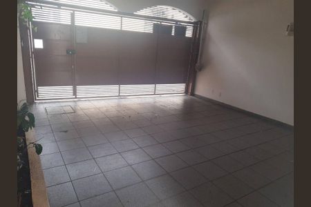 Casa à venda com 197m², 3 quartos e 2 vagas