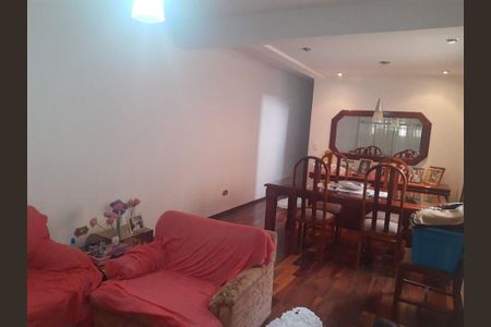 Casa à venda com 197m², 3 quartos e 2 vagas