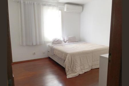 Casa à venda com 405m², 5 quartos e 4 vagas