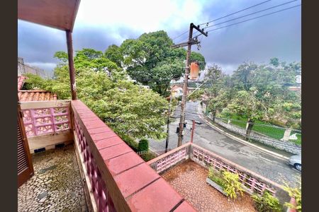 Casa à venda com 213m², 3 quartos e 2 vagas