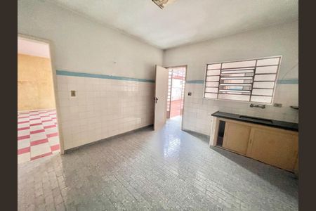 Casa à venda com 213m², 3 quartos e 2 vagas