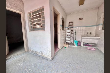 Casa à venda com 213m², 3 quartos e 2 vagas