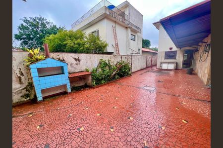 Casa à venda com 213m², 3 quartos e 2 vagas