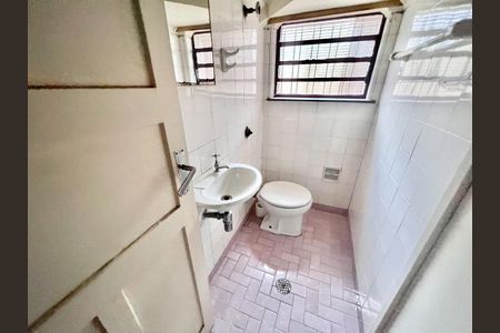 Casa à venda com 213m², 3 quartos e 2 vagas