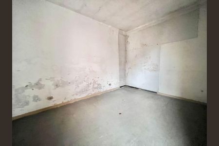 Casa à venda com 213m², 3 quartos e 2 vagas