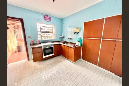 Casa à venda com 213m², 3 quartos e 2 vagas
